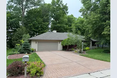 1912  Mapletree Rd, Howards Grove, WI 53083 - Photo 4