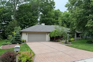 1912 Mapletree Rd, Howards Grove, WI 53083 - Photo 4