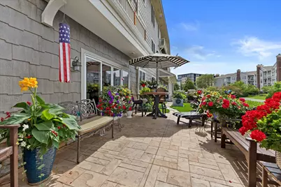 4  Gaslight Dr #111, Racine, WI 53403 - Photo 4
