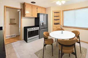 4321 N 75th St, Milwaukee, WI 53216 - Photo 8