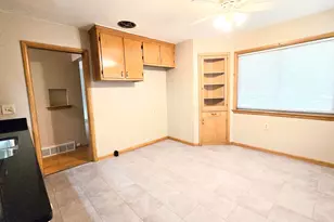 4321 N 75th St, Milwaukee, WI 53216 - Photo 8