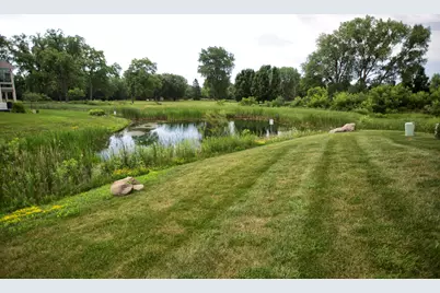 7871 W Park Cir Way, Franklin, WI 53132 - Photo 28