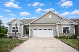 7871 W Park Cir Way, Franklin, WI 53132 - Photo 2