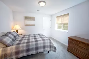 7871 W Park Cir Way, Franklin, WI 53132 - Photo 22
