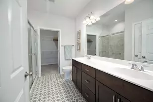 7871 W Park Cir Way, Franklin, WI 53132 - Photo 14