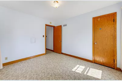 4359 N 82nd St, Milwaukee, WI 53222 - Photo 18