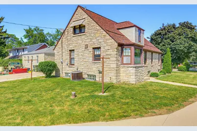 4359 N 82nd St, Milwaukee, WI 53222 - Photo 8