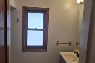 1654 S 20th St, Sheboygan, WI 53081 - Photo 6
