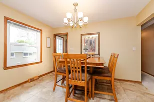 4123 N 95th St, Wauwatosa, WI 53222 - Photo 10