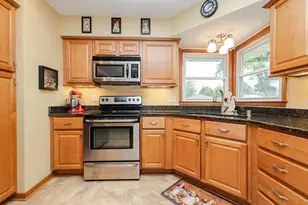 4123 N 95th St, Wauwatosa, WI 53222 - Photo 14