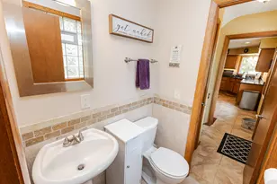 4123 N 95th St, Wauwatosa, WI 53222 - Photo 38