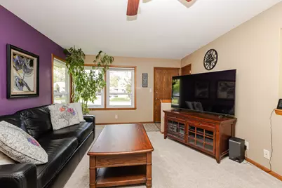 4123 N 95th St, Wauwatosa, WI 53222 - Photo 20