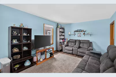 2304  James Blvd, Racine, WI 53403 - Photo 8