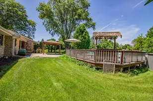 N80W16102 Rainbow Dr, Menomonee Falls, WI 53051 - Photo 58