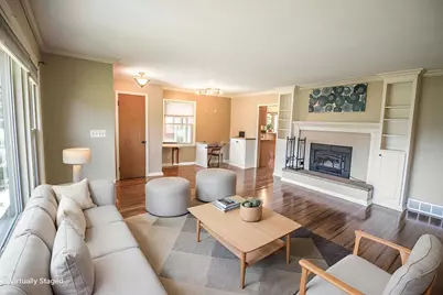 N80W16102  Rainbow Dr, Menomonee Falls, WI 53051 - Photo 6