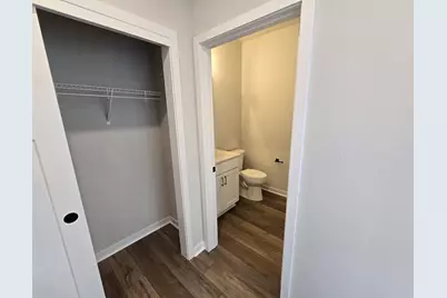1487  Patton Dr, Hartford, WI 53027 - Photo 6