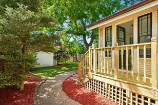 1650 College Ave, Racine, WI 53403 - Photo 4