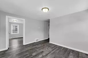 1914 Russet St, Racine, WI 53405 - Photo 6