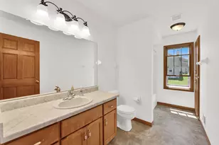 9505 N Michael Ct, Milwaukee, WI 53224 - Photo 20