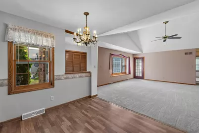 317 E Antoine Dr, Port Washington, WI 53074 - Photo 6