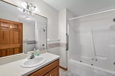 317 E Antoine Dr, Port Washington, WI 53074 - Photo 10