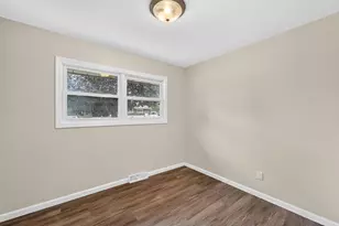 2702 Loraine Ave, Racine, WI 53404 - Photo 10