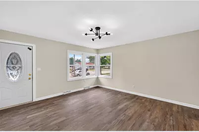 2702  Loraine Ave, Racine, WI 53404 - Photo 4