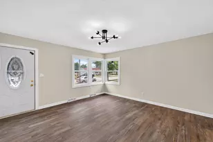2702 Loraine Ave, Racine, WI 53404 - Photo 4
