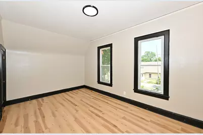 2448 N 28th St, Milwaukee, WI 53210 - Photo 28