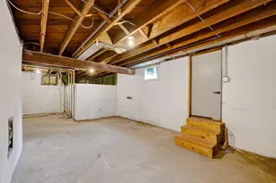 524 E Oak St, Juneau, WI 53039 - Photo 36
