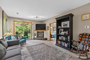 2105 Pine Ridge Ct, Grafton, WI 53024 - Photo 6