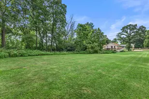 24925 Jackson St, Racine, WI 53139 - Photo 22
