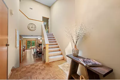 N89W16329  Main St #8, Menomonee Falls, WI 53051 - Photo 2
