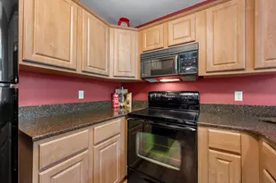 N89W16329 Main St, Menomonee Falls, WI 53051 - Photo 10