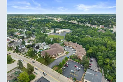 N89W16329  Main St #8, Menomonee Falls, WI 53051 - Photo 30