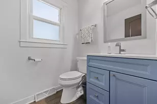 W157N11054 Tinkers Ct, Germantown, WI 53022 - Photo 18