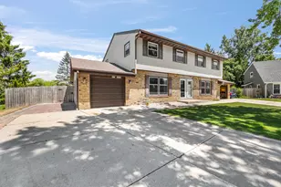W157N11054 Tinkers Ct, Germantown, WI 53022 - Photo 22