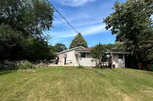 5646 S 45th St, Greenfield, WI 53220 - Photo 24
