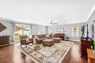 161 N 70th St, Milwaukee, WI 53213 - Photo 6