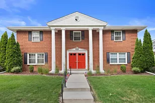 3119 S 122nd St, West Allis, WI 53227 - Photo 2