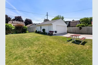 1717  Green St, Manitowoc, WI 54220 - Photo 24