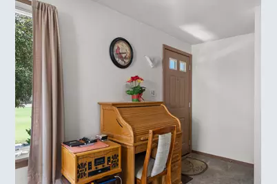 1717  Green St, Manitowoc, WI 54220 - Photo 4