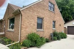 1719 S 21st St, Sheboygan, WI 53081 - Photo 2