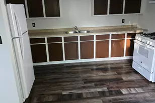 1026 S 33rd St, Milwaukee, WI 53215 - Photo 12