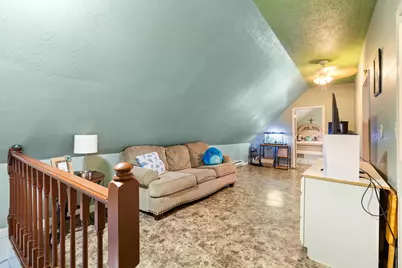 2803 W Burnham St, Milwaukee, WI 53215 - Photo 16