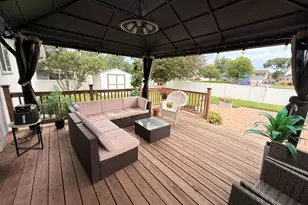 303 Shelly Ln, Campbell, WI 54603 - Photo 8