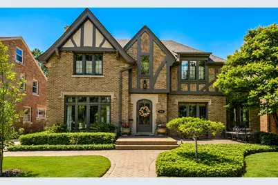5859 N Maitland Ct, Whitefish Bay, WI 53217 - Photo 1