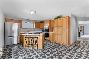 1721 N 21st St, Milwaukee, WI 53205 - Photo 4