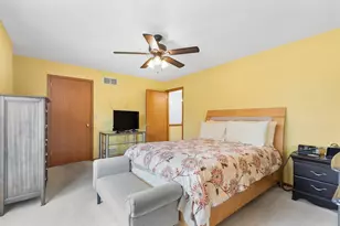 1721 N 21st St, Milwaukee, WI 53205 - Photo 12