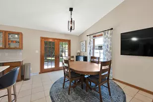 8381 S 15th Ave, Oak Creek, WI 53154 - Photo 8
